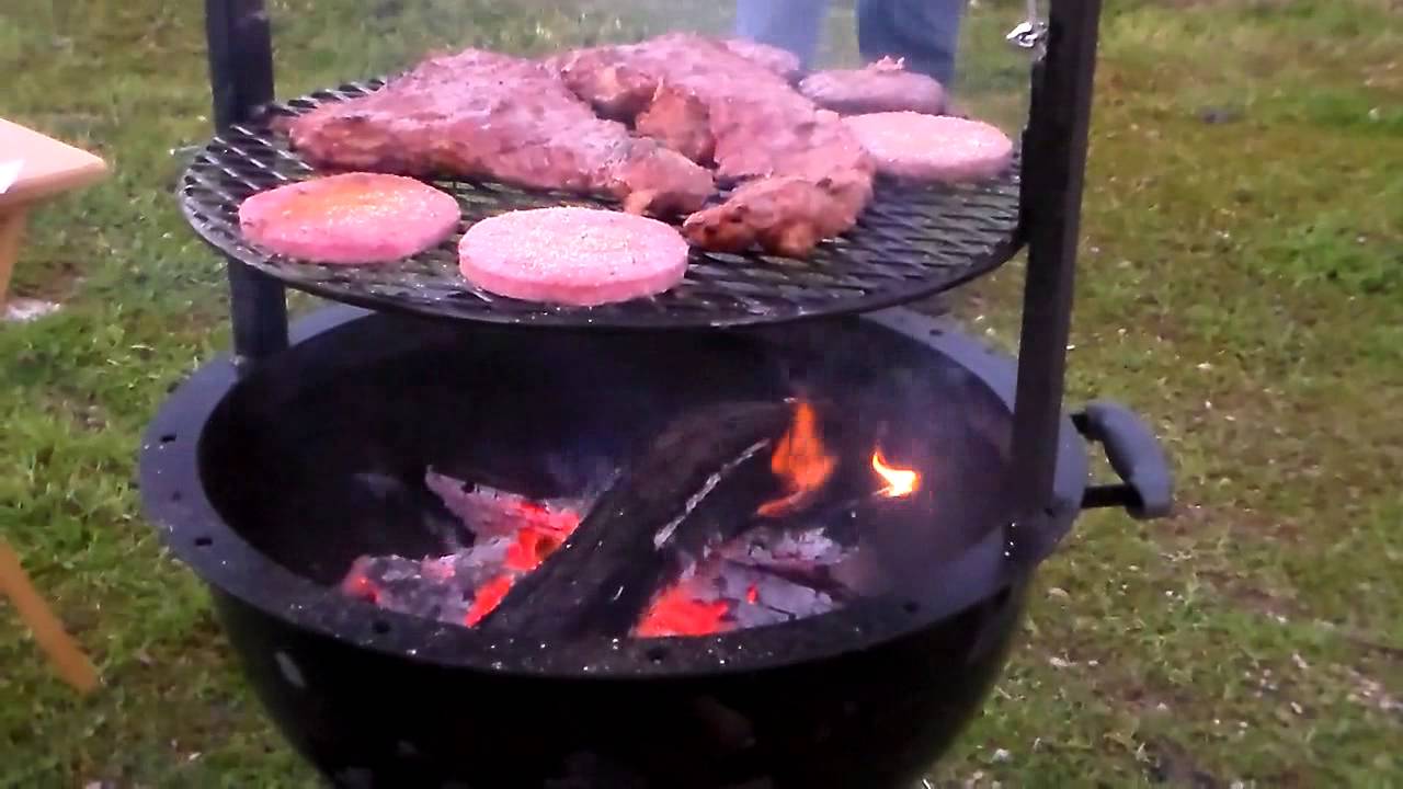 er attachment, Santa Maria Style, from Gabby's Grills YouTube
