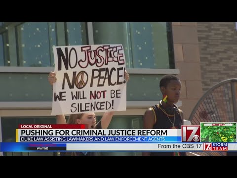 Duke Law assisting lawmakers, officers with reform efforts