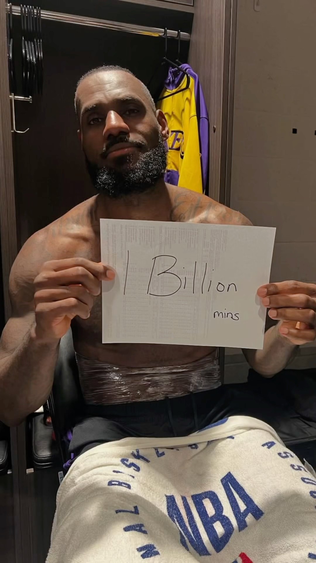 LeBron with some jokes ?