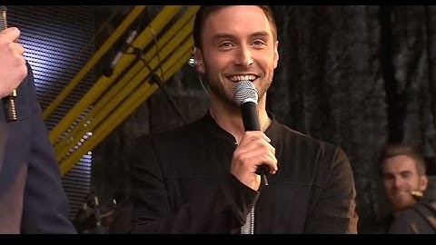 Thumbnail of Måns Zelmerlöw - Änglahund (Hasse Andersson cover), live in Lund (25.05.2015)