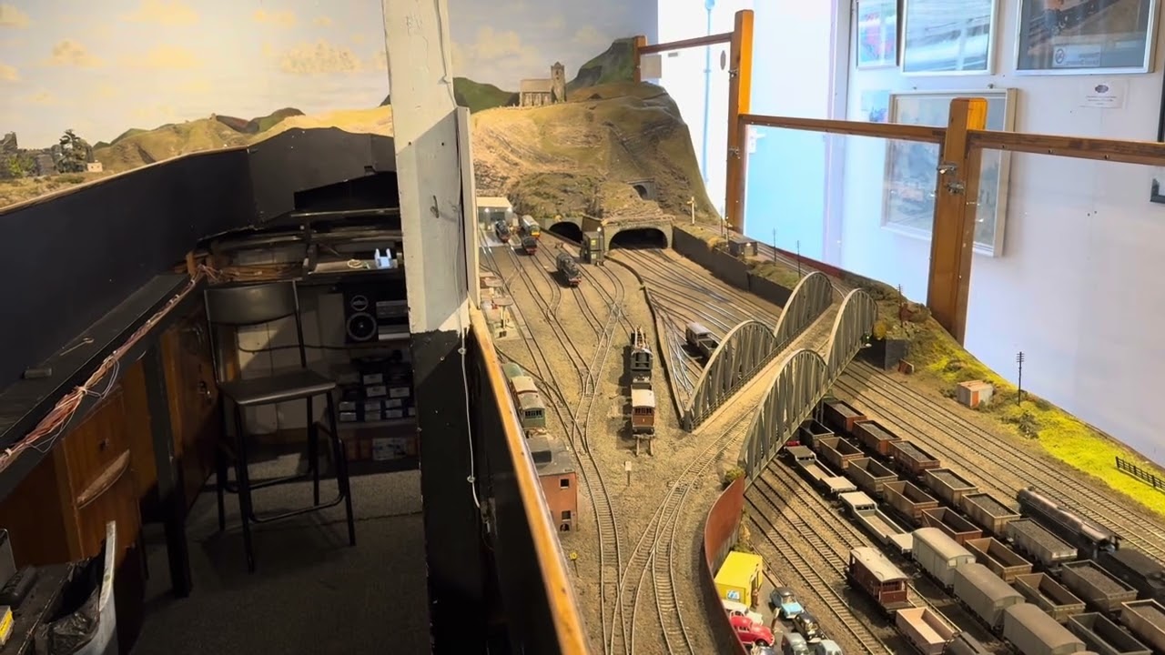 Model Railway running 