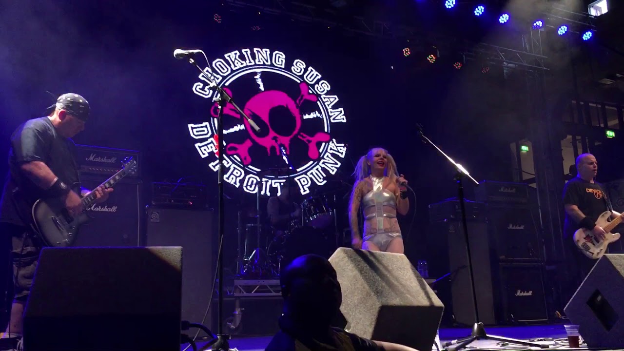 Choking Susan - I Wanna Be Your Dog Live at Rebellion 2018