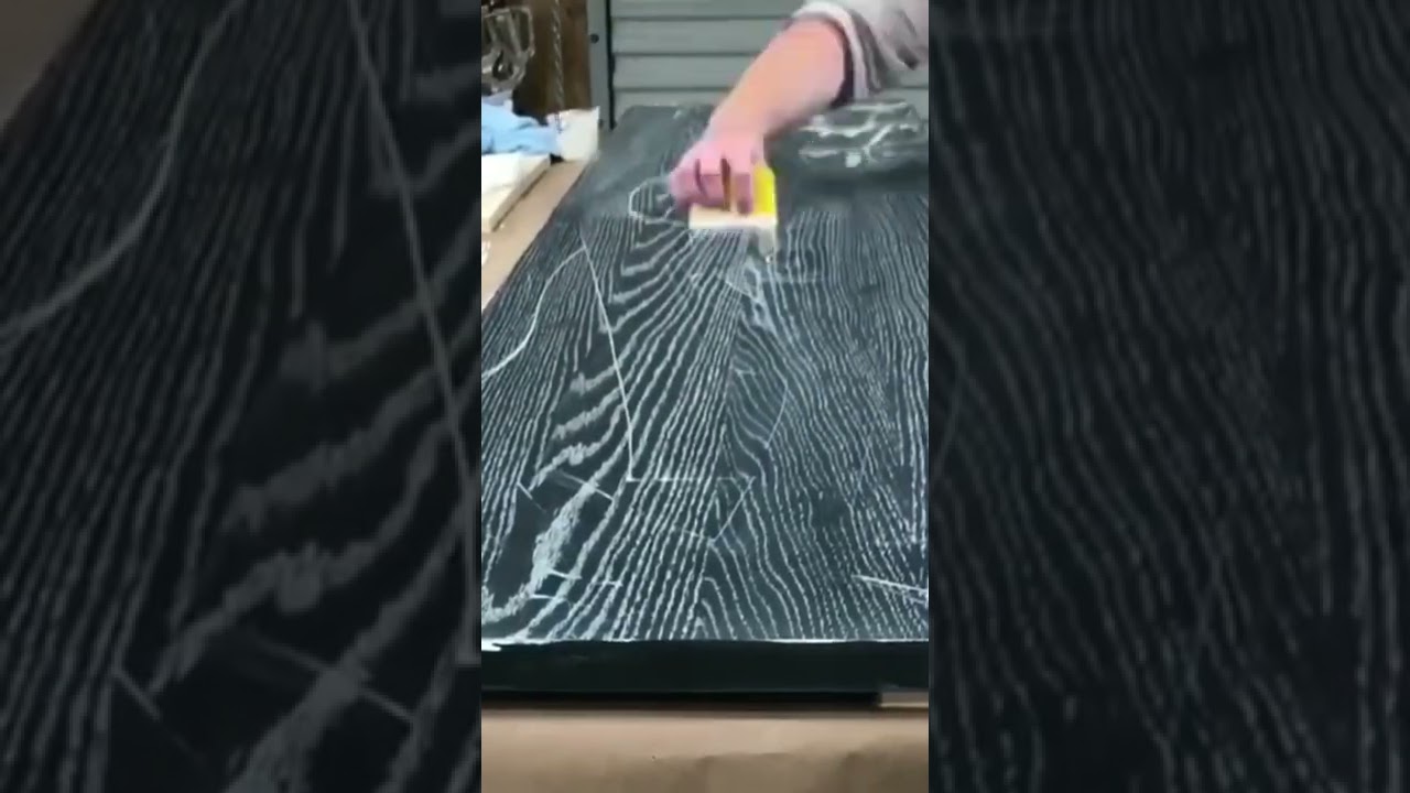 @rusticgraindesigns_tampa is applying Oil Plus 2C White over Precolor Easy Intense Black 