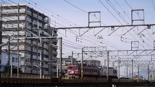 2016 05 08 配6550レ EF81-726 ヘッドマーク付き ムドEF510-510 (カシオペア釜 無動力回送)