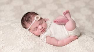 Seattle Newborn Photographer Eden Bao Behind The Scenes