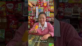 Hồi nhỏ mẹ giấu đồ vặt TQ trên cao – TikTok cho tôi lén nhìn lại