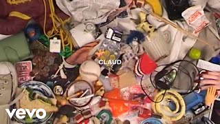 Video thumbnail of "Claud - Crumbs (Official Lyric Video)"