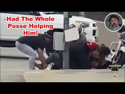 Good Samaritans Help Officer In Scuffle With Perp