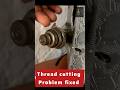 How to fix thread cutting on a sewing machine