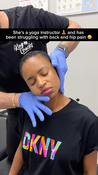 Yoga instructor gets adjusted 😳 #chiropracticadjustment