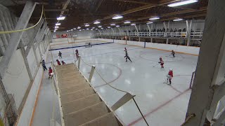 95-year-old rink in Sask. features a drawbridge to get hockey players on the ice