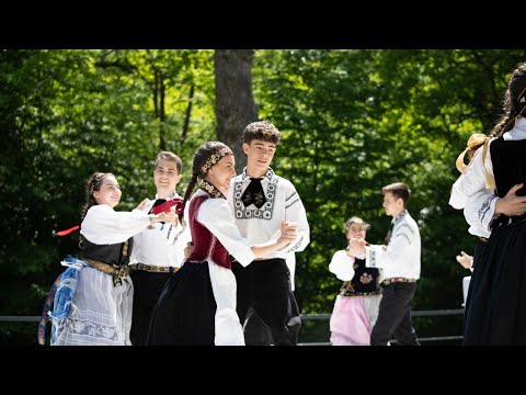 Zillertaler Hochzeitsmarsch- Siebenbürgisch-Sächsische Volkstanzgruppe des Jugendforums Hermannstadt