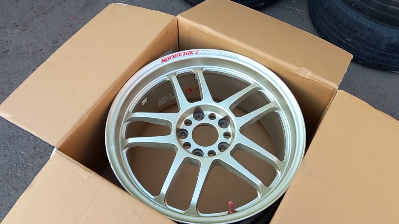 Ковка Racing Hart CP035 17' 8J +38 5x114,3 и пара Work Equip 01 15' 7J +0 4x114,3 на продаже