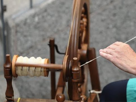 How To Prepare A Spinning Wheel for Yarn Making 