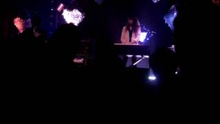 Beach House-Used to Be (live 5/6/10) HD