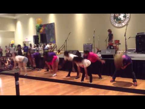 Sigma Lambda Gamma Stroll