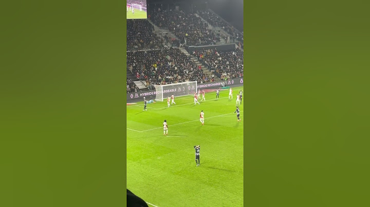 Le coup franc de malade de Farid El-Melali contre Lyon, vu du stade