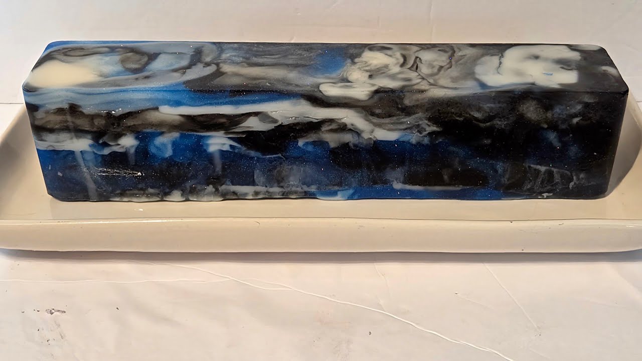  Blue Waters - #meltandpoursoap #diysoap #soap #justsoaps #meltandpour #soap #soapswirls 