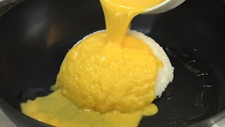 1 minute golden egg fried rice by 하루한끼 one meal a day 302,456 views 8 months ago 3 minutes, 11 seconds