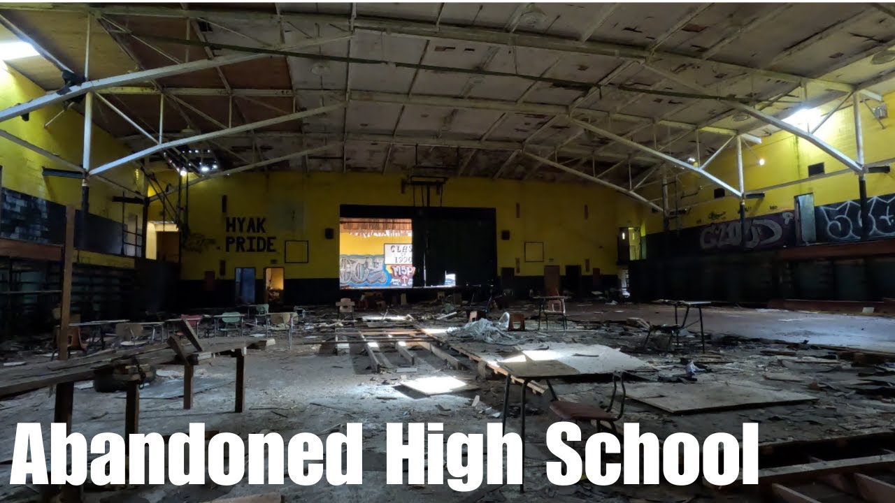 Exploring an Abandoned High School | Extreme Decay - YouTube