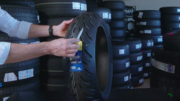 Pneu de moto: 5 lições fundamentais para quem pilota