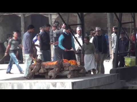 Hindoe ceremonie: crematie in Pashupatinath