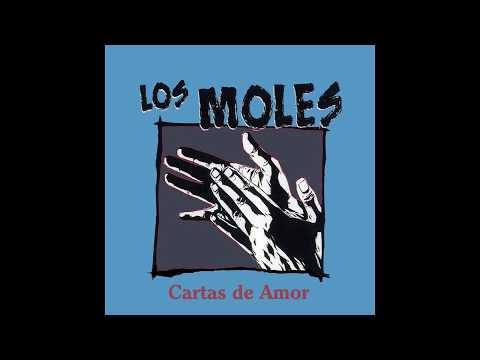 Watch the video for Escapemonos los dos