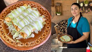 Flautas de Carne Molida en Salsa de Aguacate - La Herencia de las Viudas