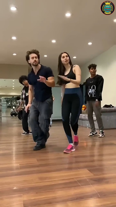 tiger Shroff and Zara Khan amazing dance gujrati music video // #viralvideo #shortsfeed #tigershroff