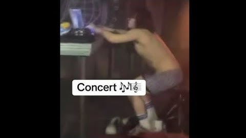 Tek lintowe (Tek800) - always poppin my shirt off everyday 