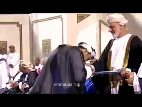 فرحة الأب بتخرج ابنه تخرج الشيخ سليمان بن معالي الشيخ عبدالملك بن عبدالله الخليلي رئيس مجلس الدولة