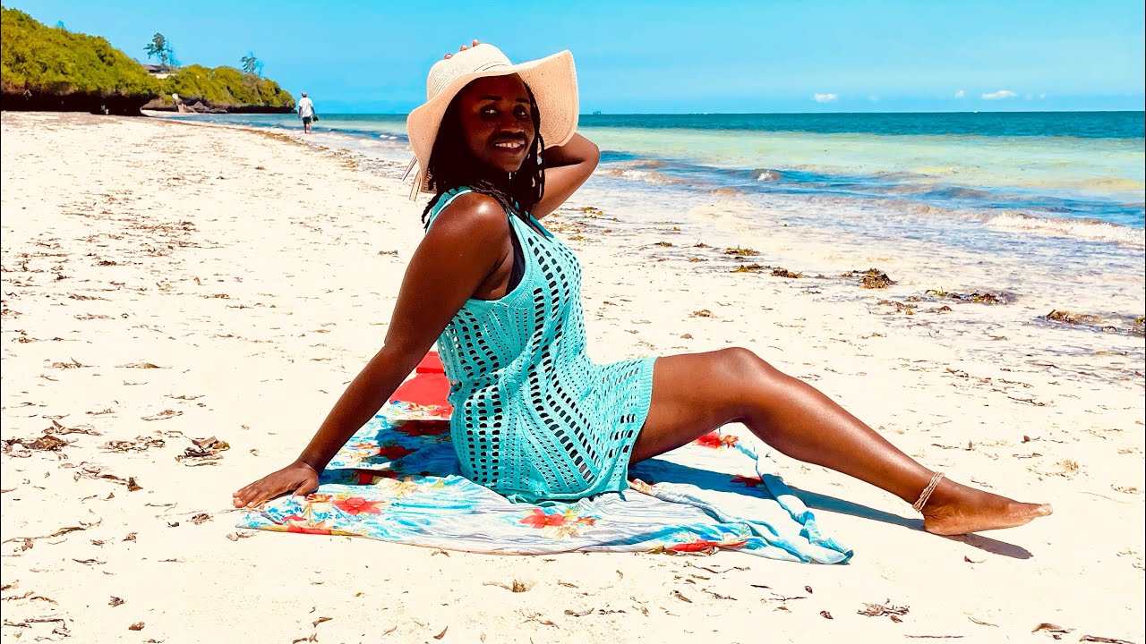 Vlog Mombasa: Akaguru kanje🤦🏾‍♀️😭 the Heat Forced Me to Remove My Prosthetic | Fort Jesus Mombasa 🥵 