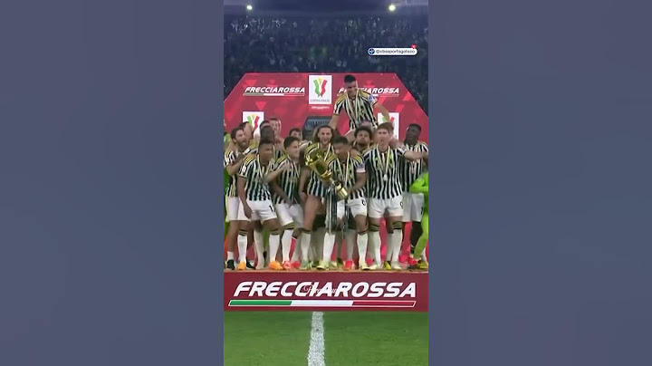 Juventus lift the Coppa Italia trophy! 🏆👏