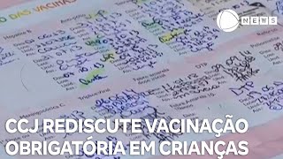 Retirada da vacina da covid de calendário infantil avança na Câmara