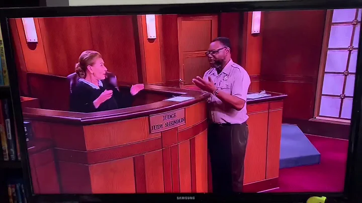 Judge Judy forgets her glasses