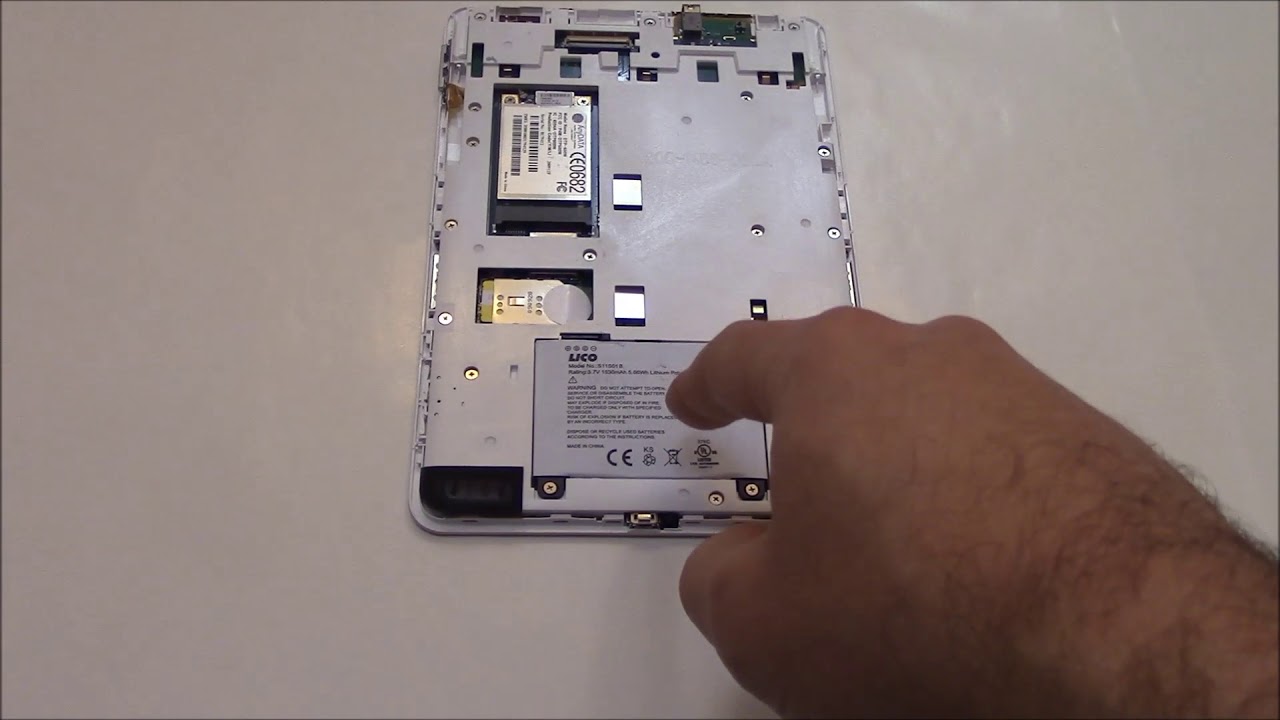 How To Replace The Battery On An Amazon Kindle 2 D00701 EBook Reader