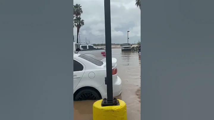 Denny's parking lot in Casa Grande flooded after heavy monsoon rain - DayDayNews