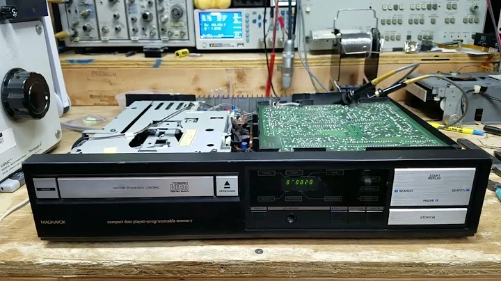 The Stereo Equipment you've always wanted.. Episode 22M1... Magnavox FD2040