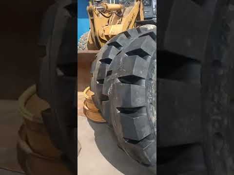 Solid OTR tires  cheapest 23.5×25 17.5×25 20.5×25 15.5×25 26.529.5×25  loaders tires Good  Machine
