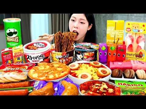 ASMR MUKBANG| 편의점 직접 만든 불닭 떡볶이 치킨 김밥 디저트 먹방 & 레시피 FRIED CHICKEN AND Tteokbokki EATING