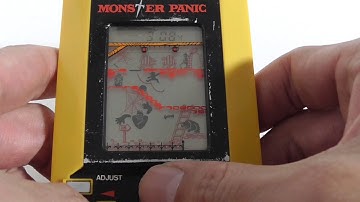 18341 Epoch LCD Game Pocket Digit-com Monster Panic