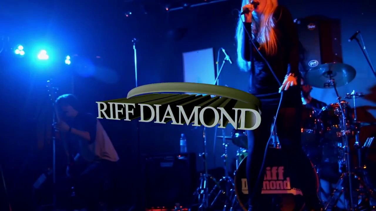RIFF DIAMOND DIAMOND HEART - YouTube
