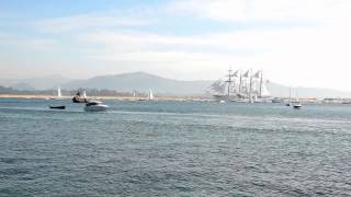 Juan Sebastián Elcano saliendo de la bahía de Santander