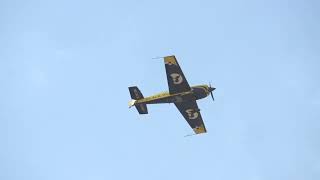 Extra330SC - Aerobatics training 2022
