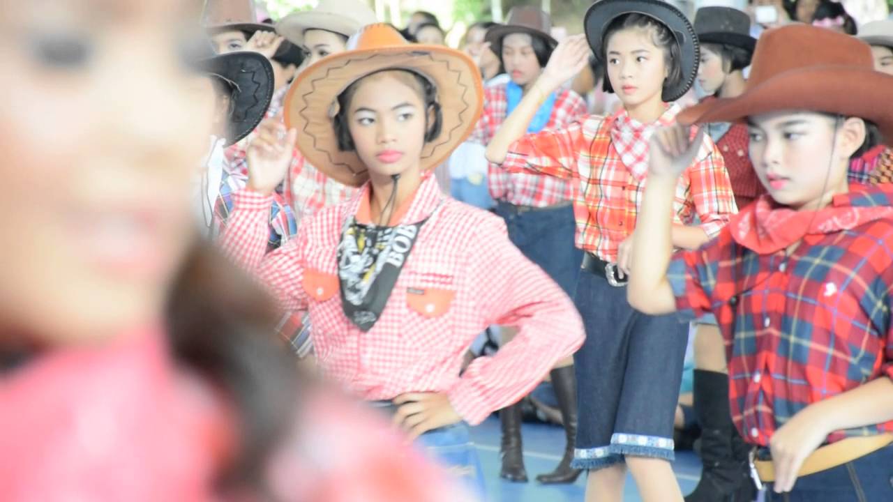 รักริงโง English camp โรงเรียนรัตนศึกษา