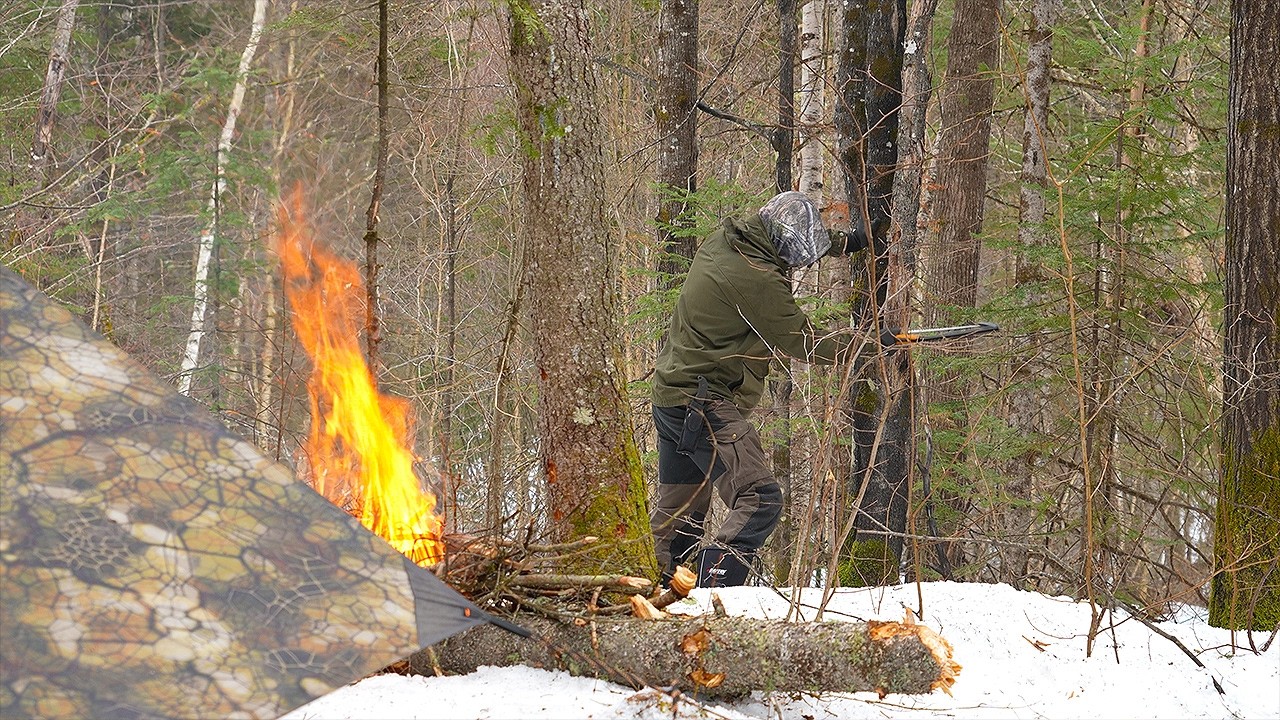 🌲 VENT, PLUIE et NEIGE - 24H SOLO en BIVOUAC de PRINTEMPS ❄️🔥