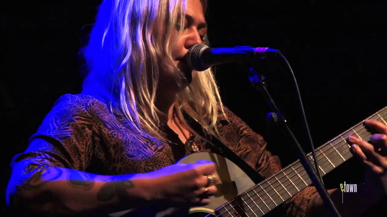 Elle King - \