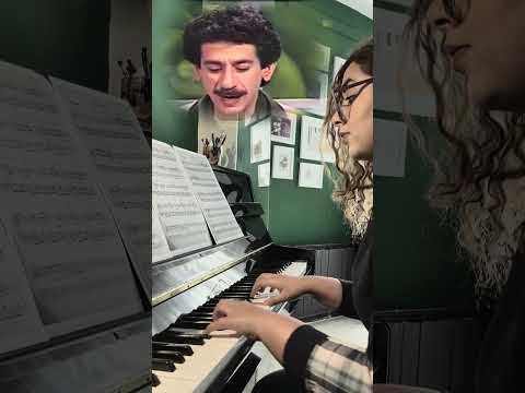 پیانو آهنگ زیر گنبد کبود برنامه کودک نوستالژی آقای حکایتی پیانو پرنیان شهرآشوب Piano موسیقی 