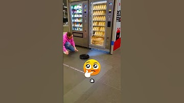 This robot is very smart! 🤖💡