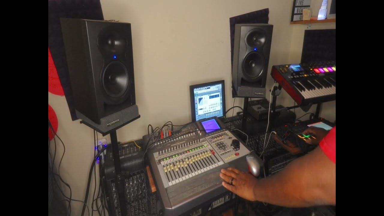 Beat making session on Roland VS 2480. Vlog Are digital multitrack recorders computers? YouTube